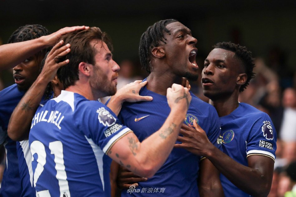 阵容进行了 阵容进行了