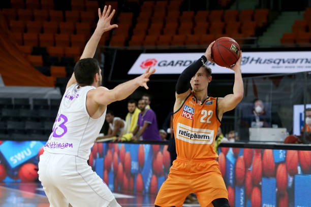 为球队提供 为球队提供