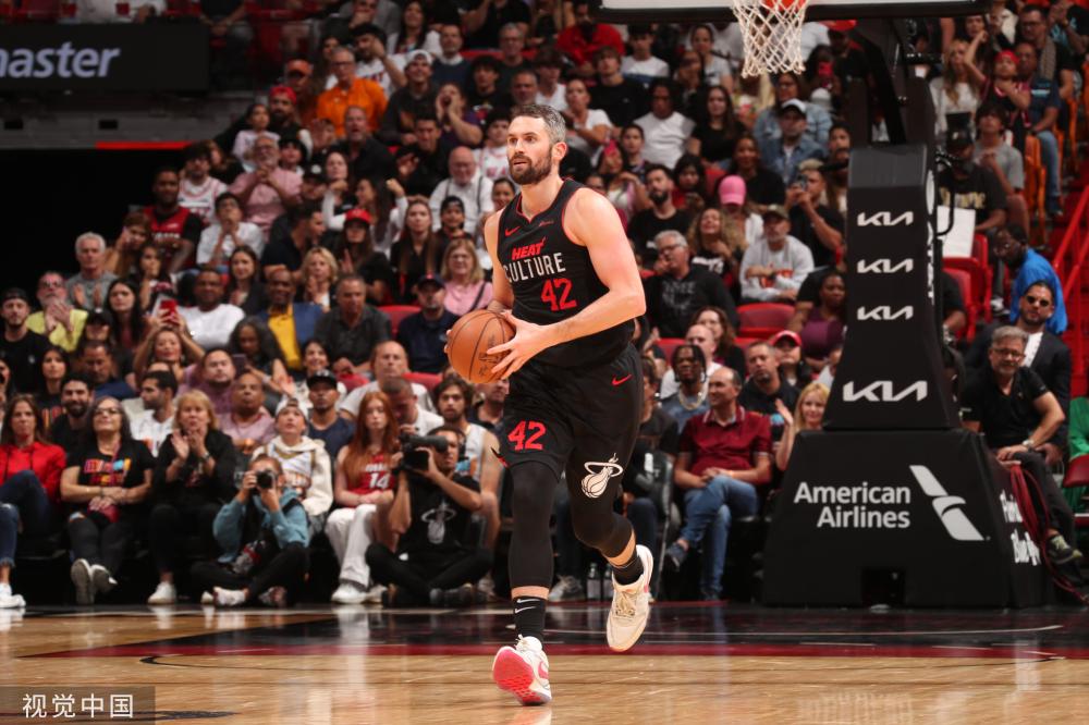 来自他多年 来自他多年