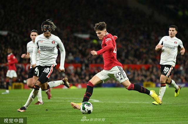 来自他多年 来自他多年